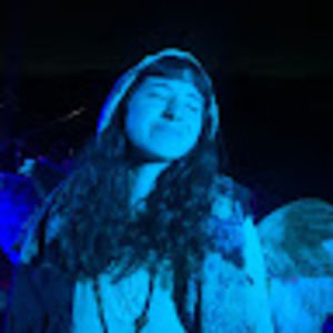 Meet your Posher, Azzy